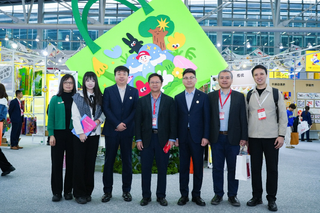 助力專區(qū)提質(zhì)升級   2027廣東大印展赴迪培思廣告標識展交流推介